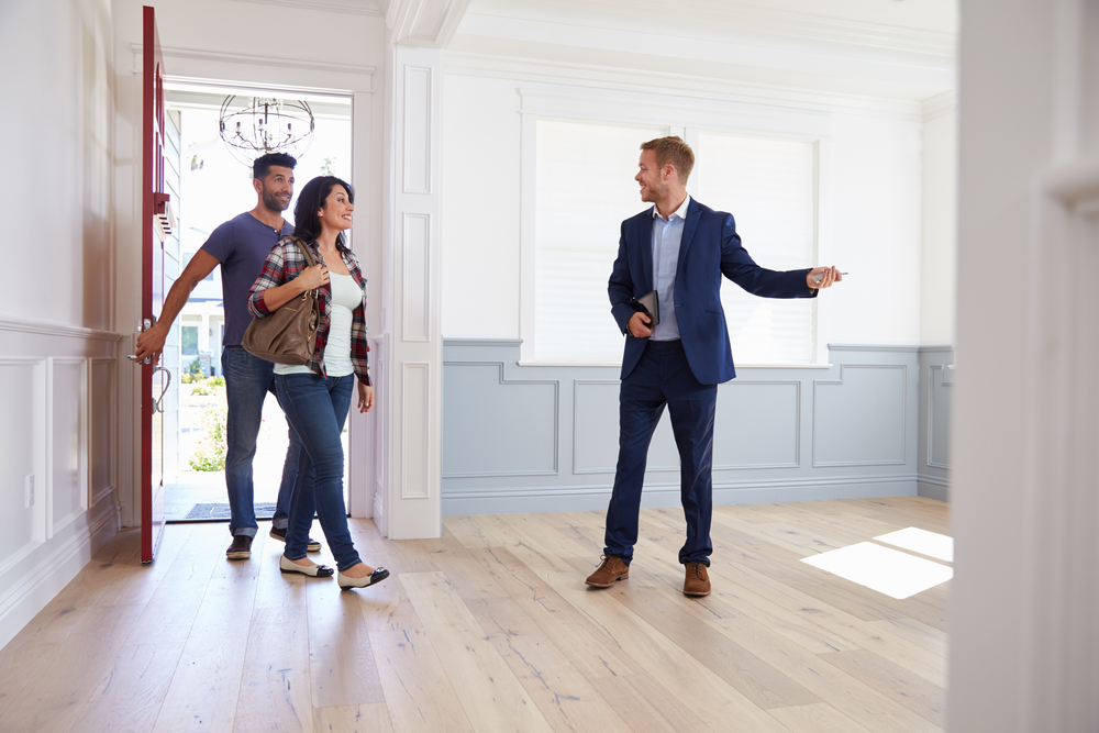 10 questions to ask when buying a home
